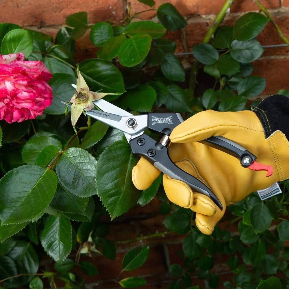 Wilkinson Sword Straight Pruning Snips - Image 2