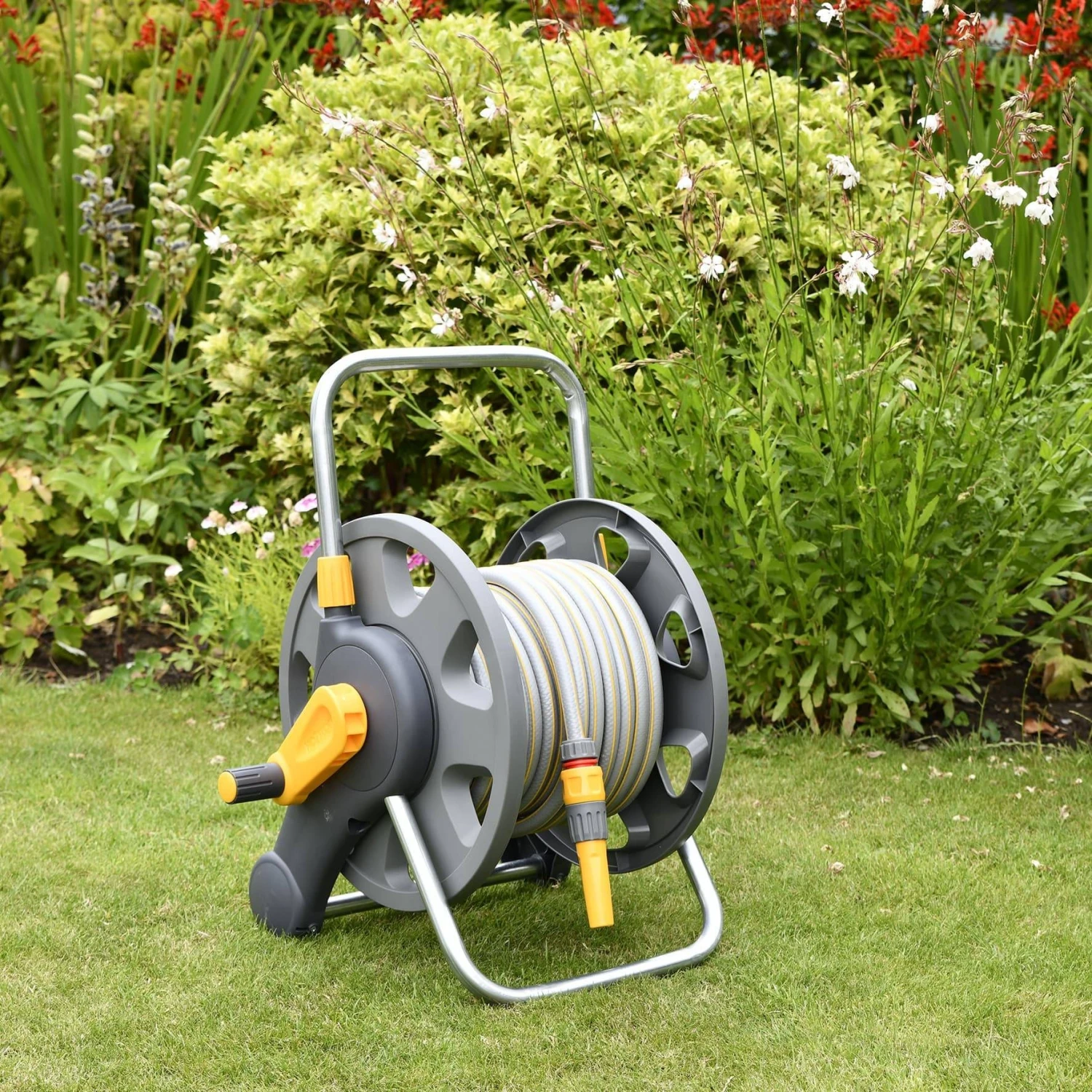 Hozelock Assembled 2-in-1 Hose Reel With 25m Hose - Image 2