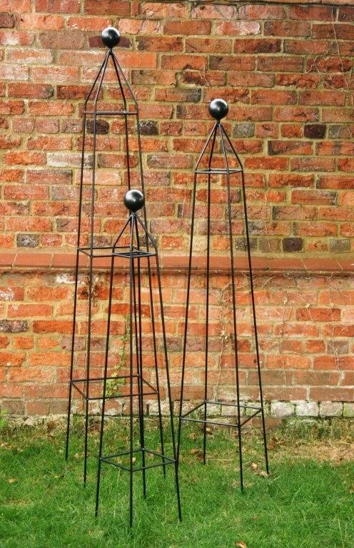 Poppy Forge Cleo Obelisk